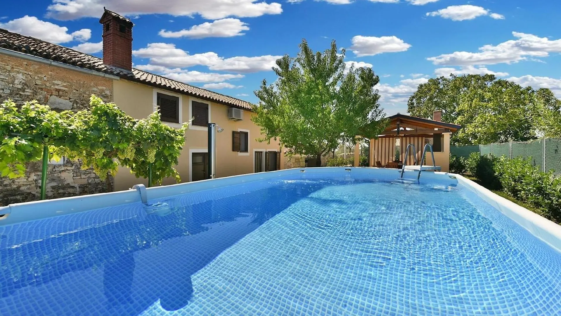 Ferienhaus Mit Privatpool Fuer 6 Personen Ca 55 Qm In Galizana, Istrien Istrische Riviera